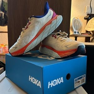 Hoka Arahi 6 Men’s size 9.5 Running Shoe